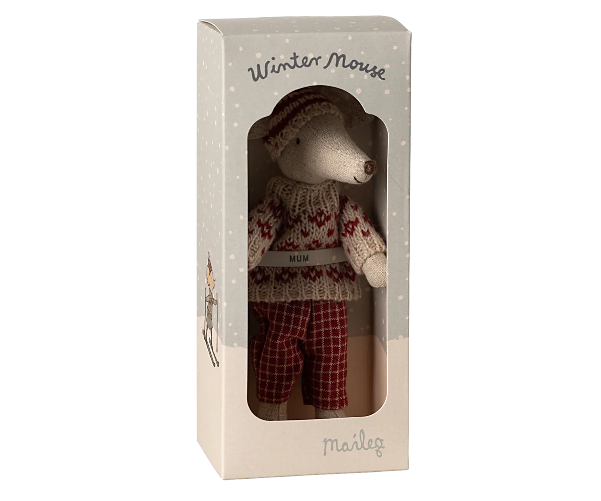 Maileg Winter mouse with Ski Set Mum - Red