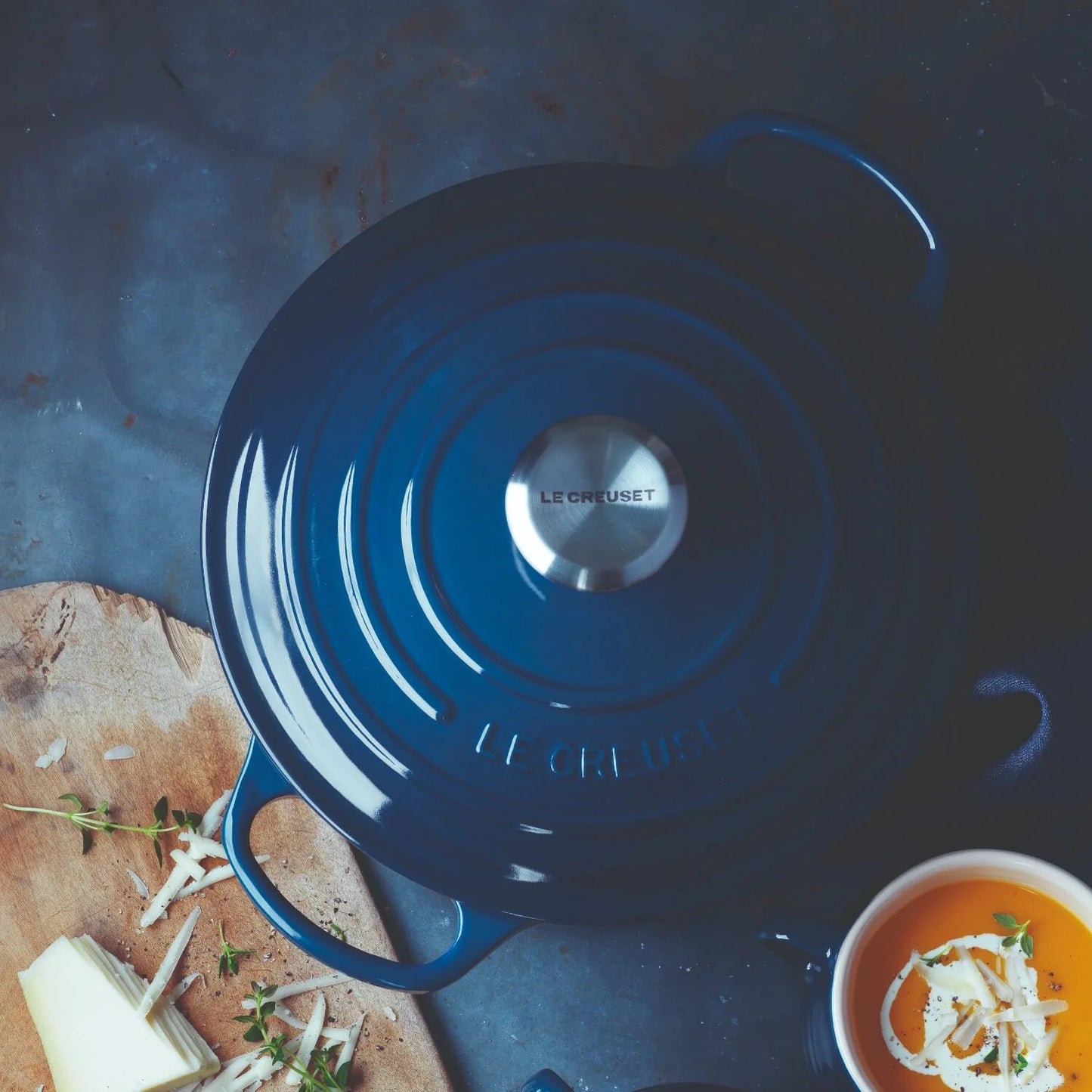 Le Creuset 26cm Cast Iron Round Casserole - Ink