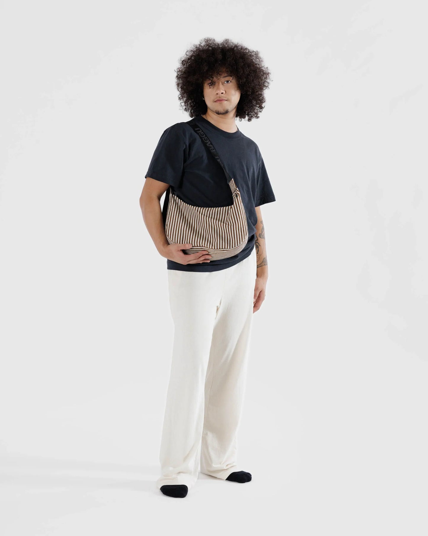 BAGGU Medium Nylon Crescent Bag - Brown Stripe