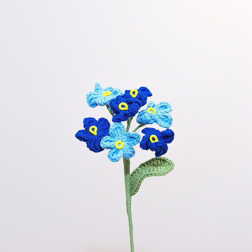 handmade crochet Forget Me Not flower