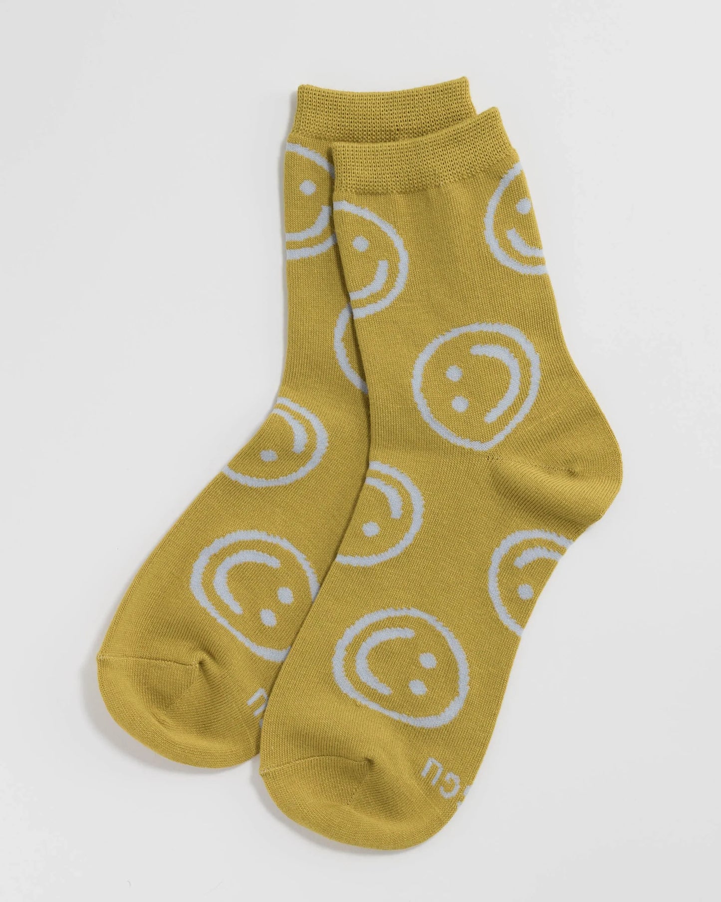 baggu adult crew sock in ochre happy