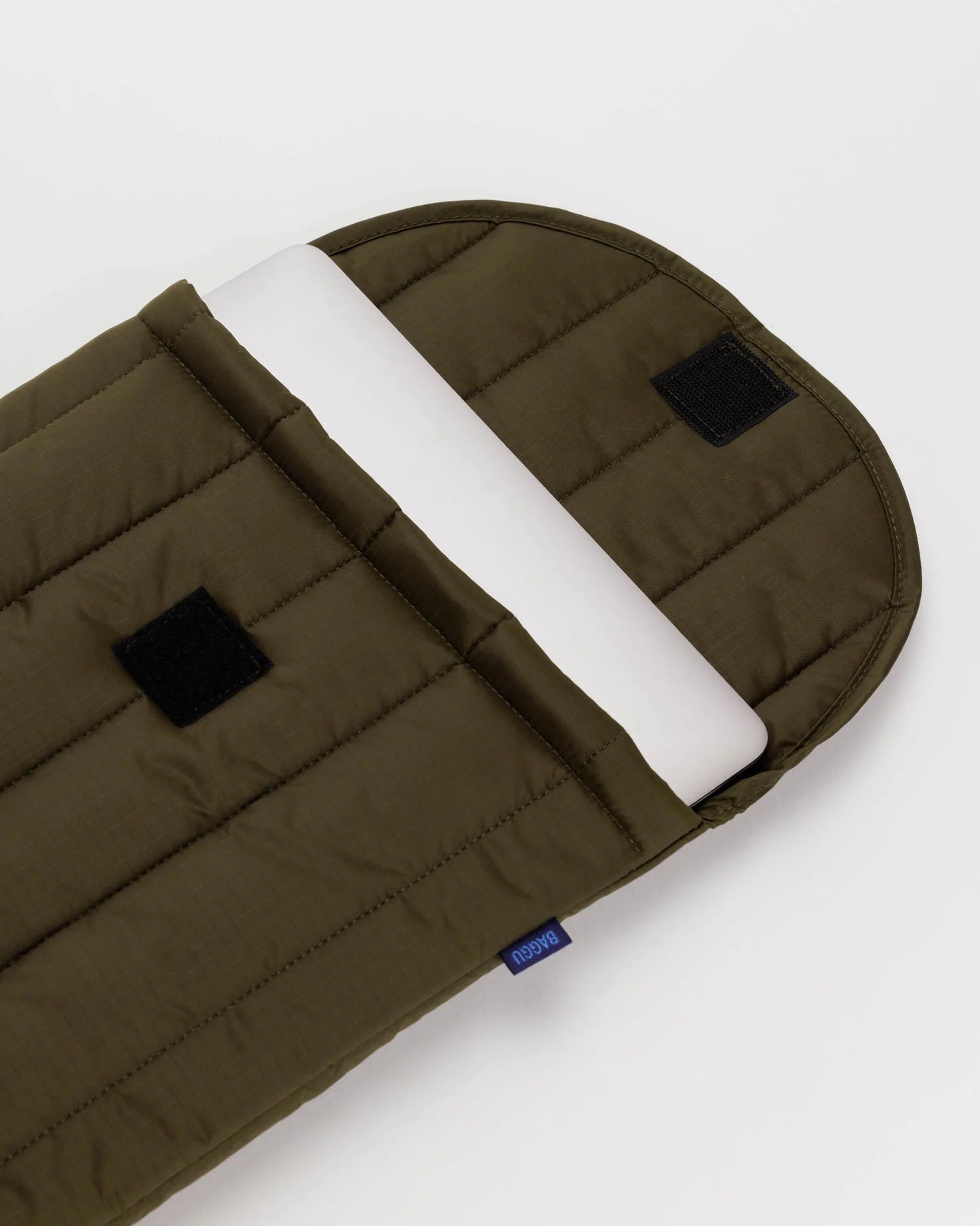 BAGGU Puffy Laptop Sleeve 16" - Tamarind