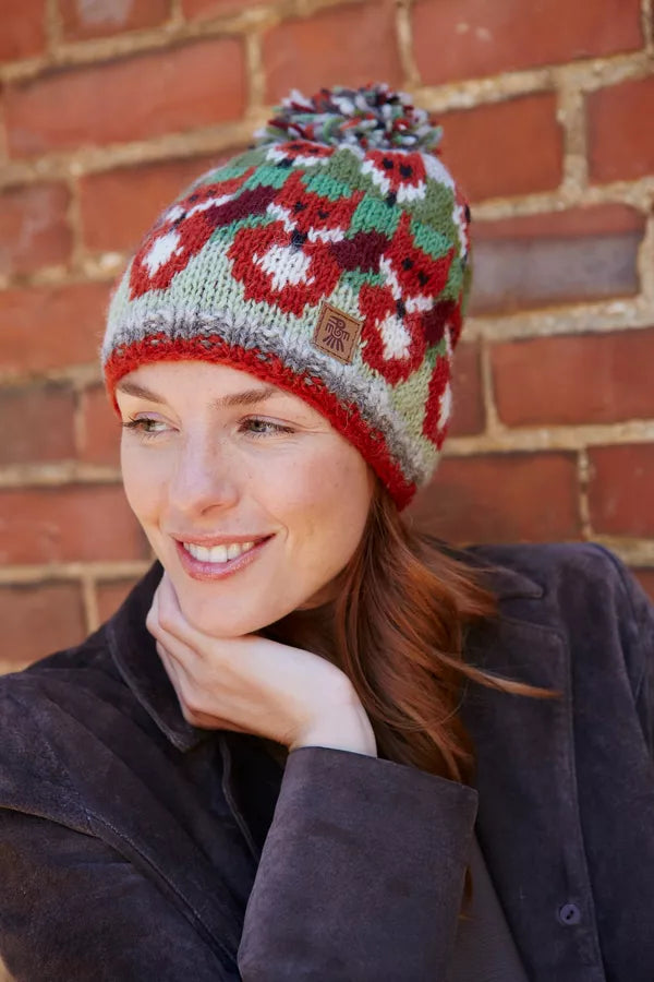 Pachamama Skulk Of Foxes Bobble Beanie