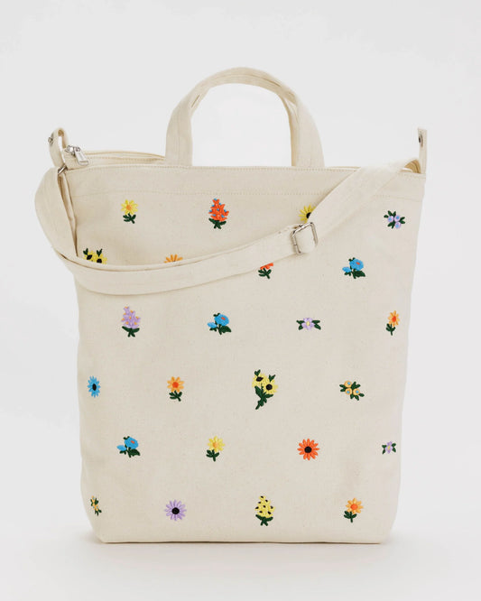 BAGGU Zip Duck Canvas bag in Embroidered Ditsy flower pattern