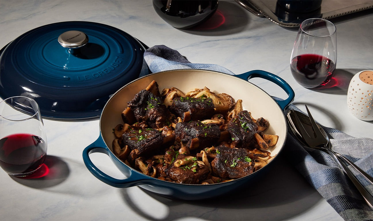 Le Creuset Cast Iron Shallow Casserole - Nuit 22cm