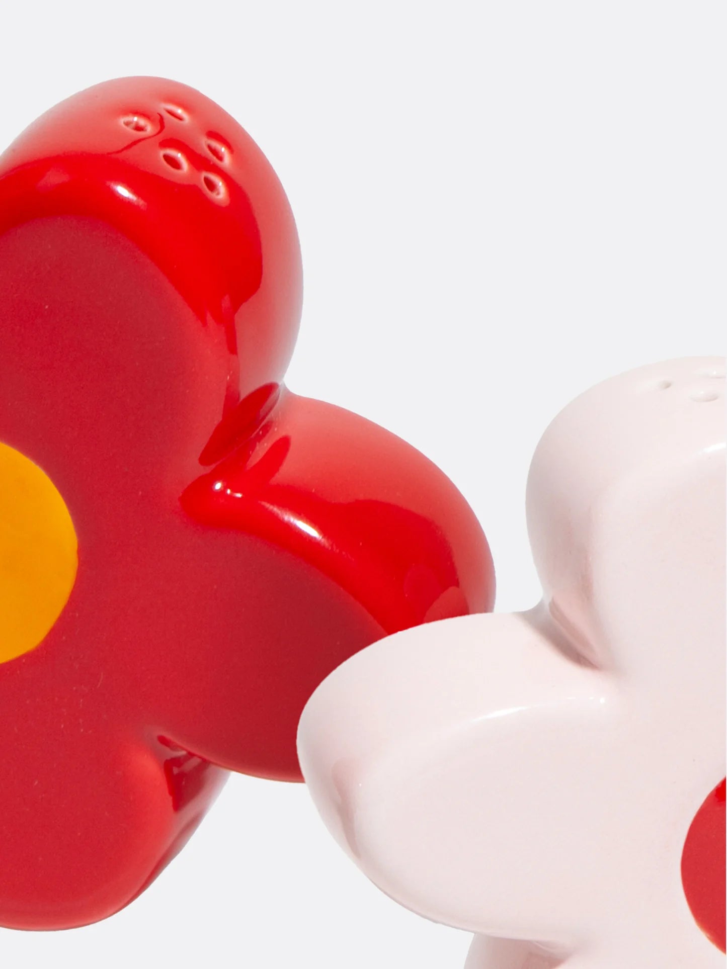 DOIY Daisy Salt & Pepper Shakers