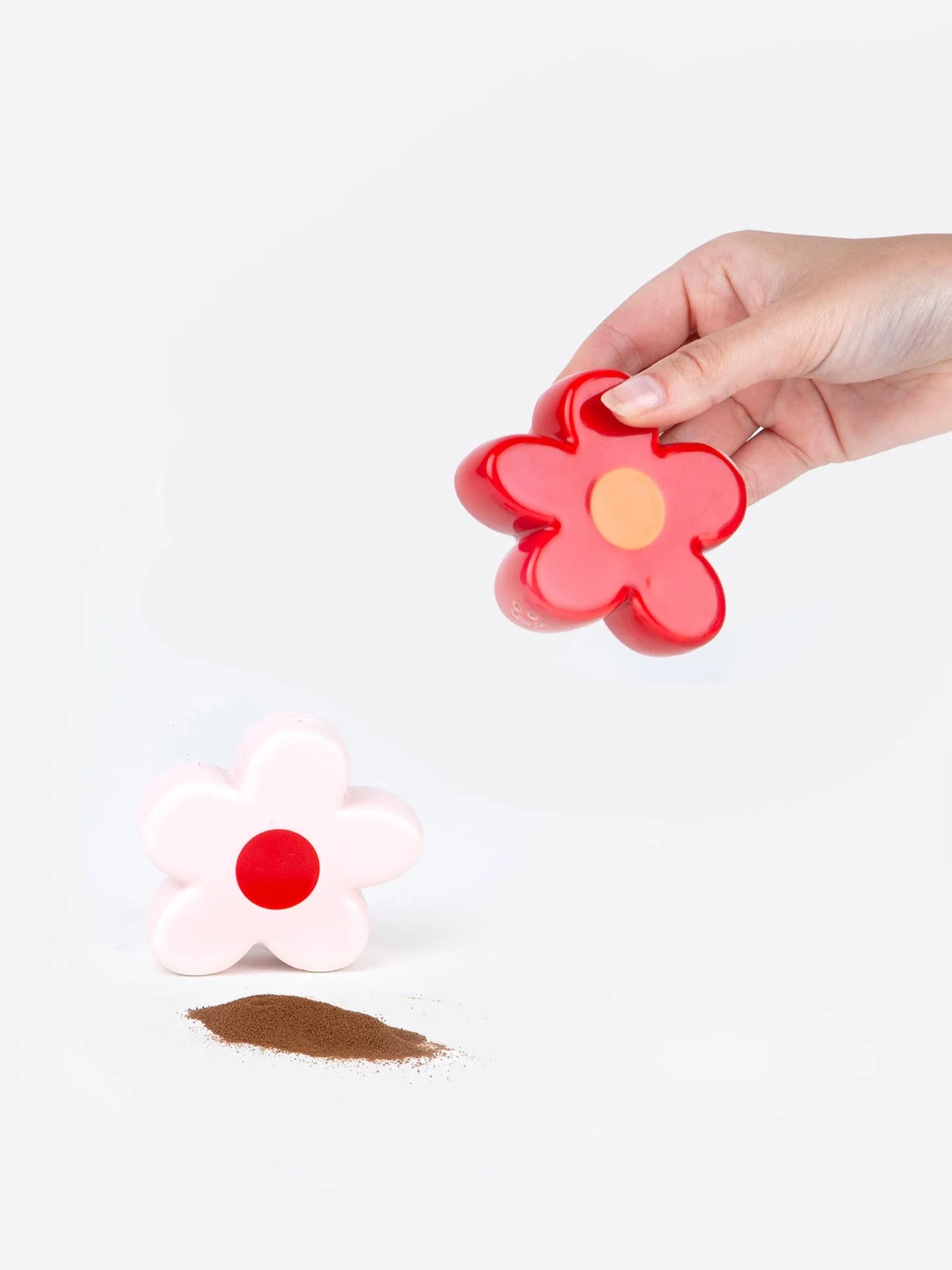 DOIY Daisy Salt & Pepper Shakers