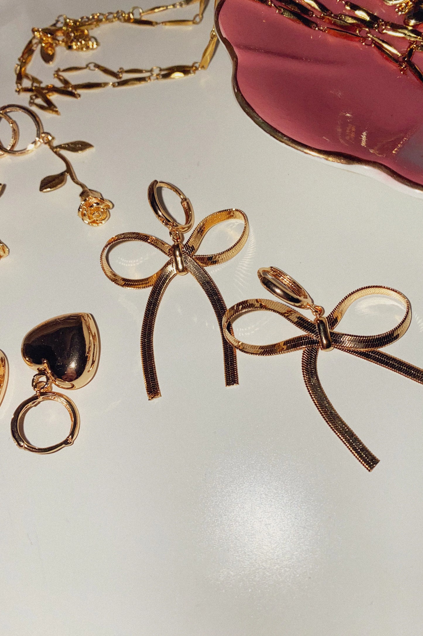 Blóma! Gold Bow Mini Hoops
