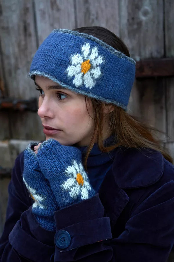 Pachamama Daisy Handwarmer in Denim
