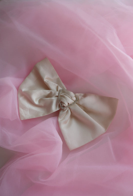 Merrfer Larg Cream Bow Hair Clip