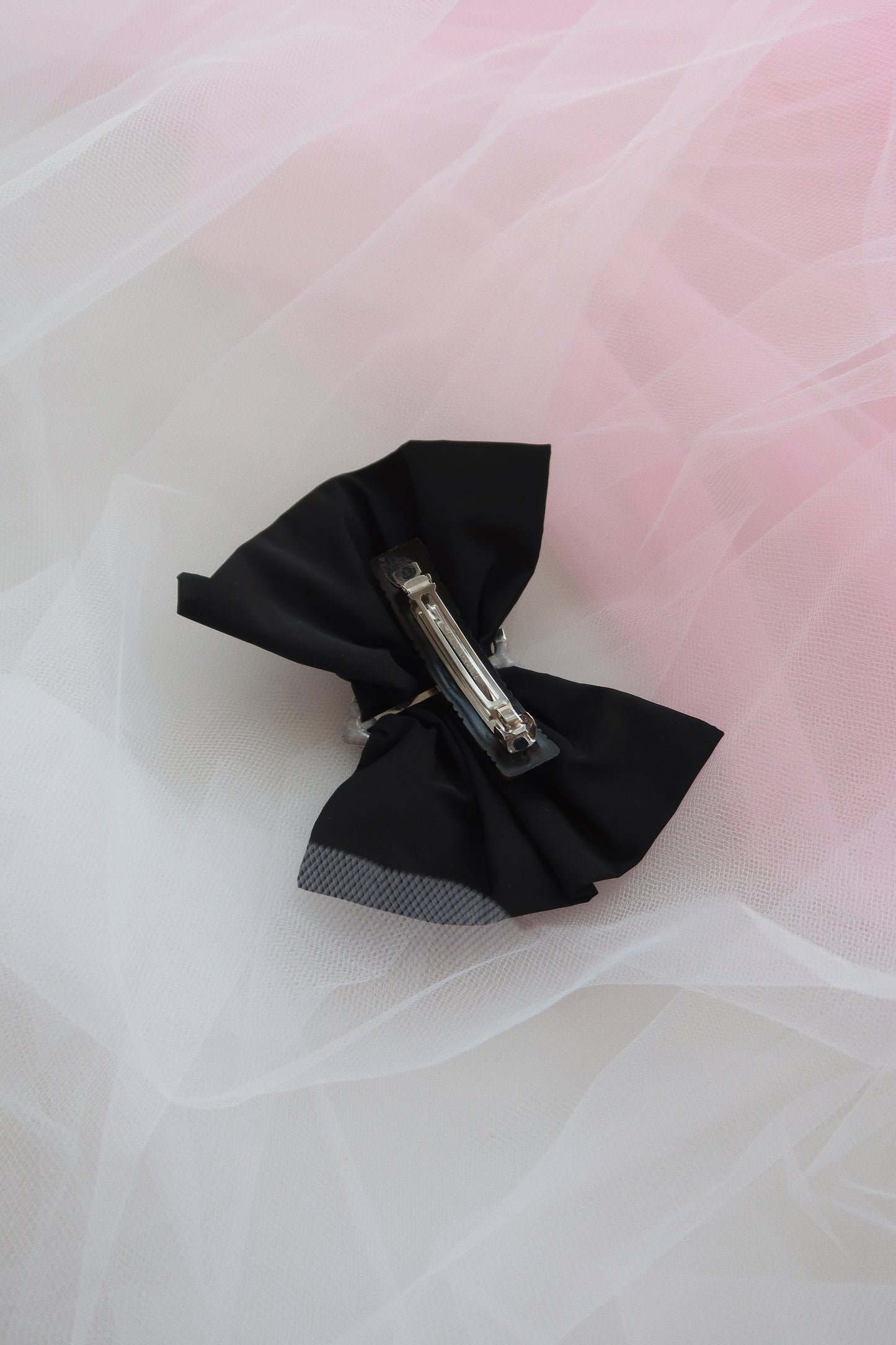 Merrfer Medium Black Bow Hair Clip