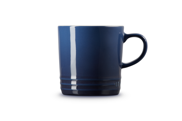 le creuset stoneware mug in ink deep blue