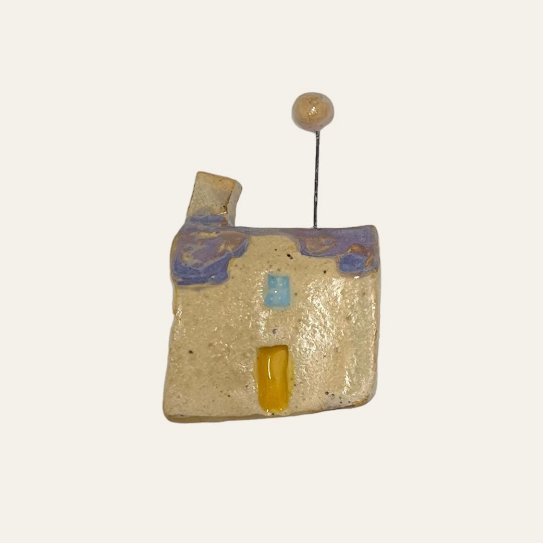 LEAMNE Tiny ceramic scottish house - sun