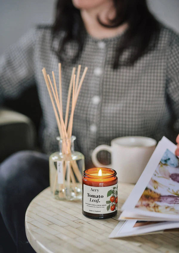 Aery Tomato Leaf Scented Jar Candle - Heirloom Vines and Fresh Grass with Lime Essential oil