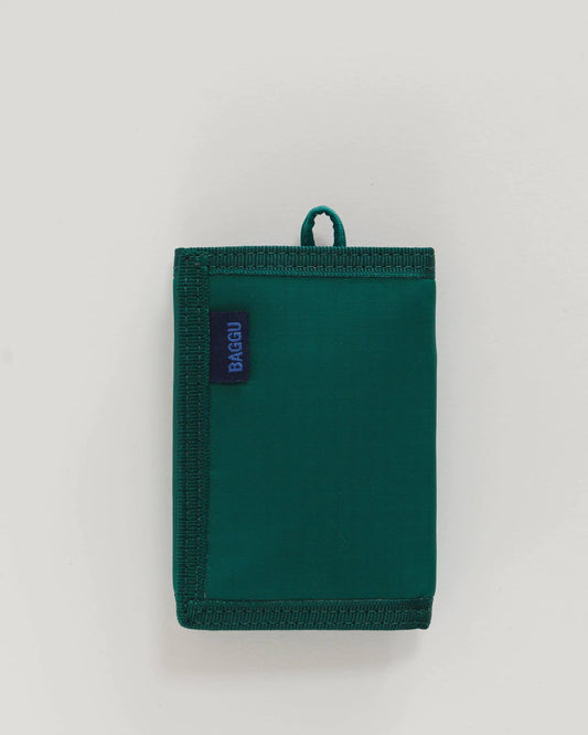 baggu nylon wallet in dark green colour 