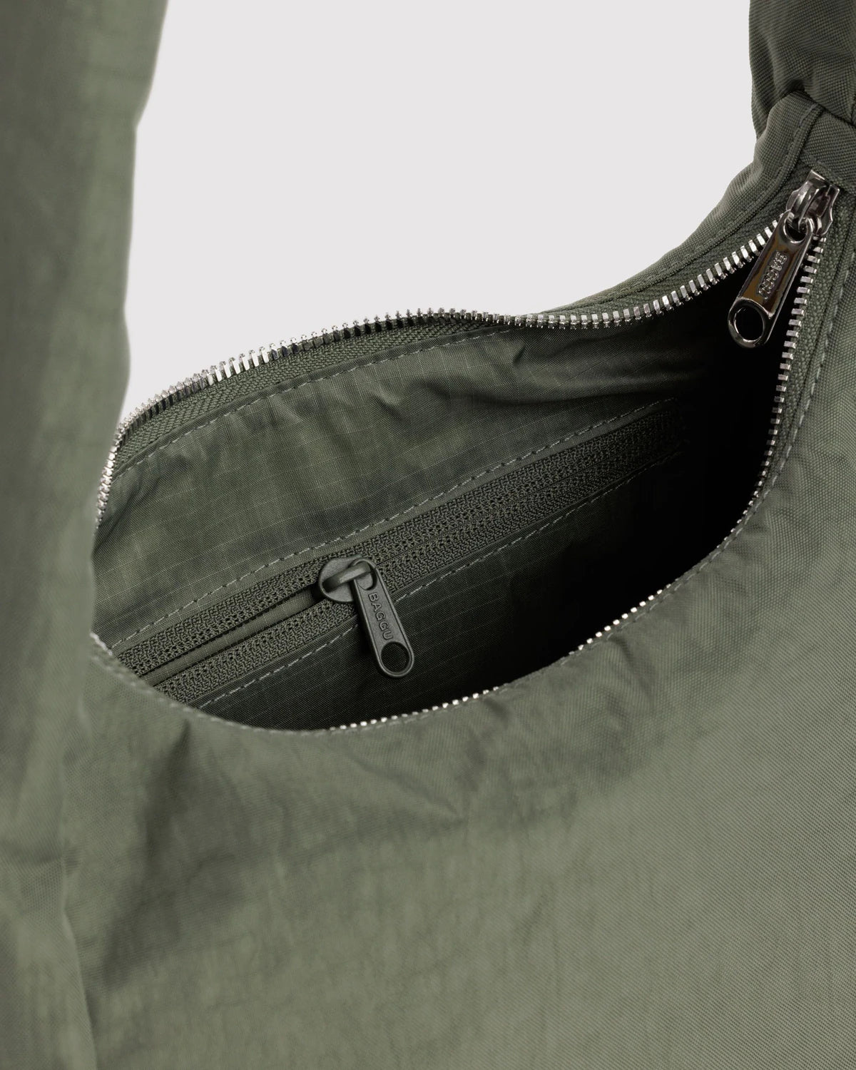BAGGU Small Nylon Meringue Bag - Caper