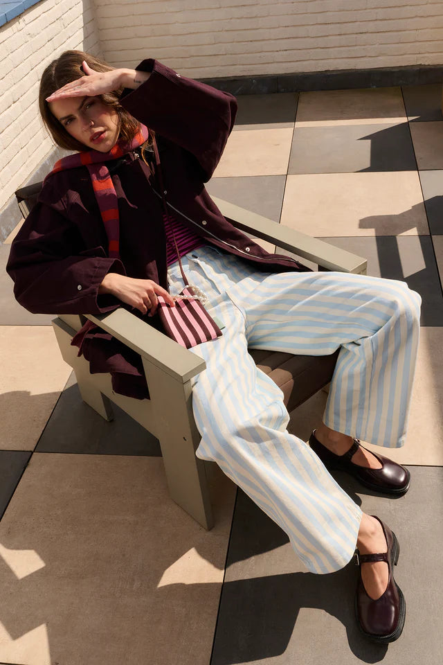 The Sticky Sis Club Phone Pouch Knitted Stripes - Chocolate Bubble Gum