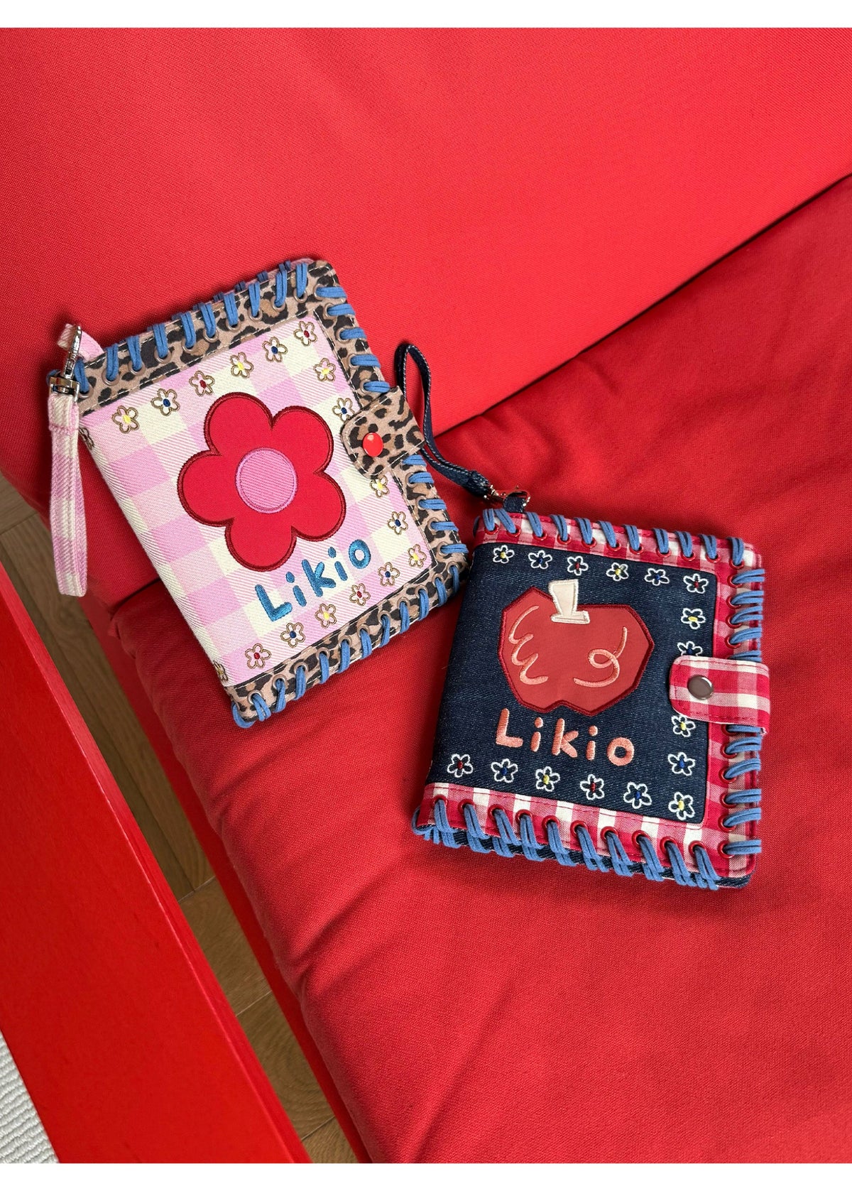 Likio Handmade Seashell Passport Holder - Peach Pink Flower