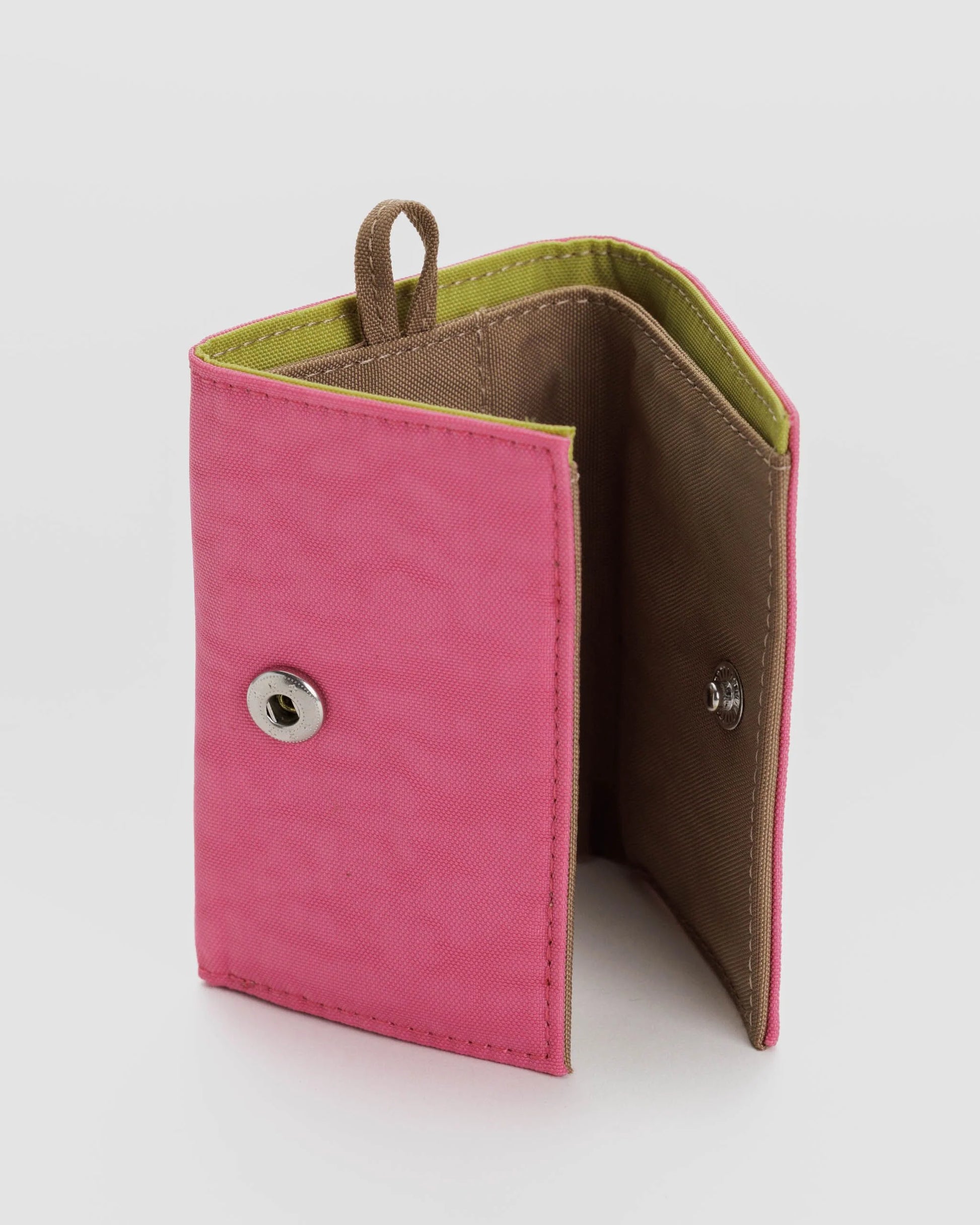 BAGGU snap wallet in azalea pink mix 