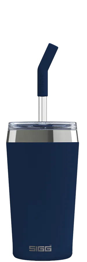 sigg travel mug with a straw in night ink 0.45l