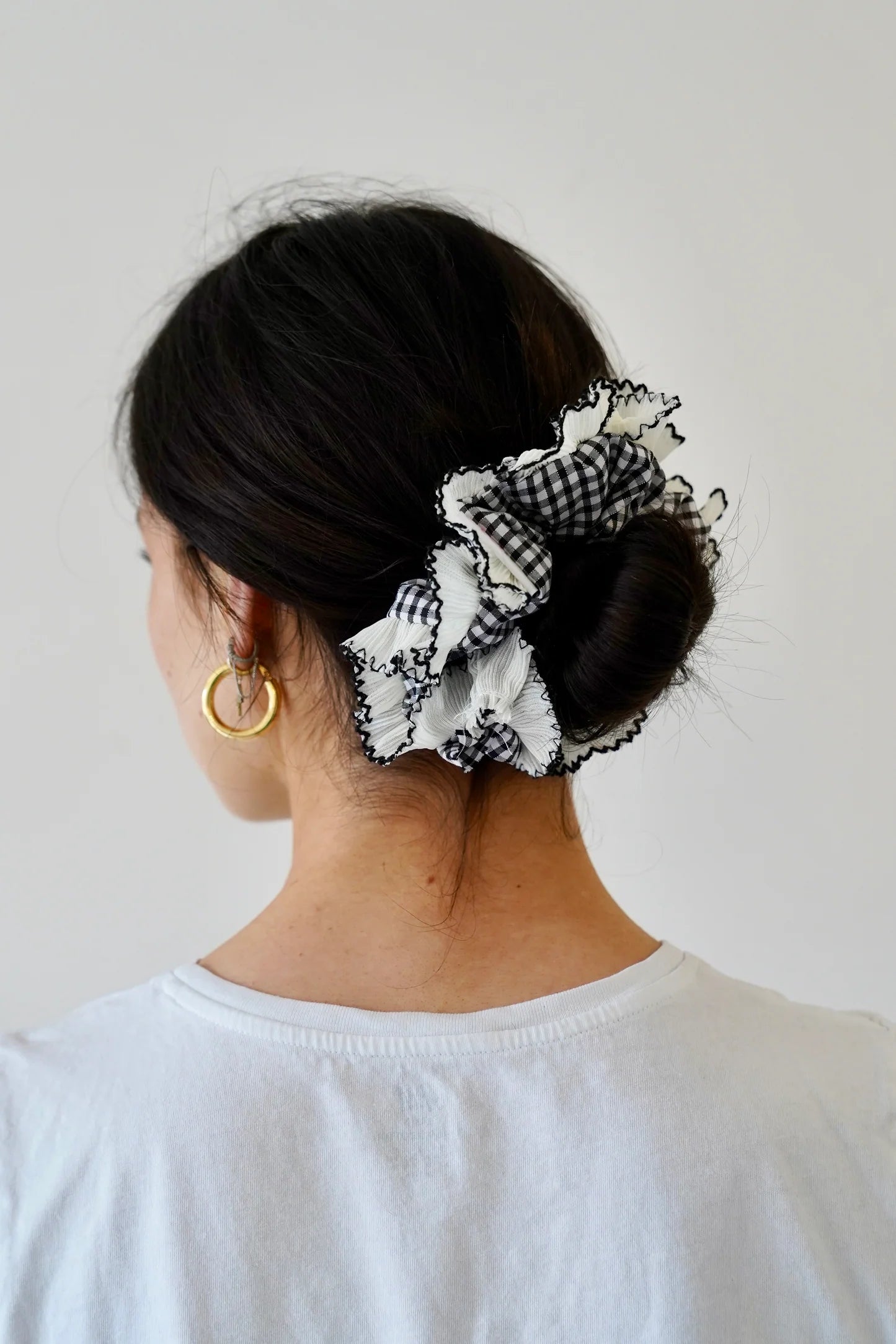 STAISE Black Kitty Scrunchie