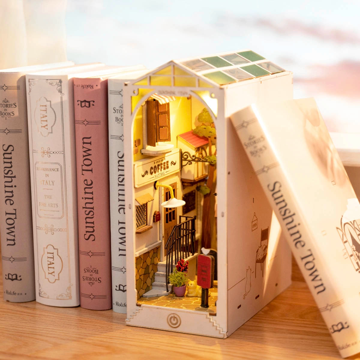 Rolife Book Nook Shelf Insert - Sunshine Town
