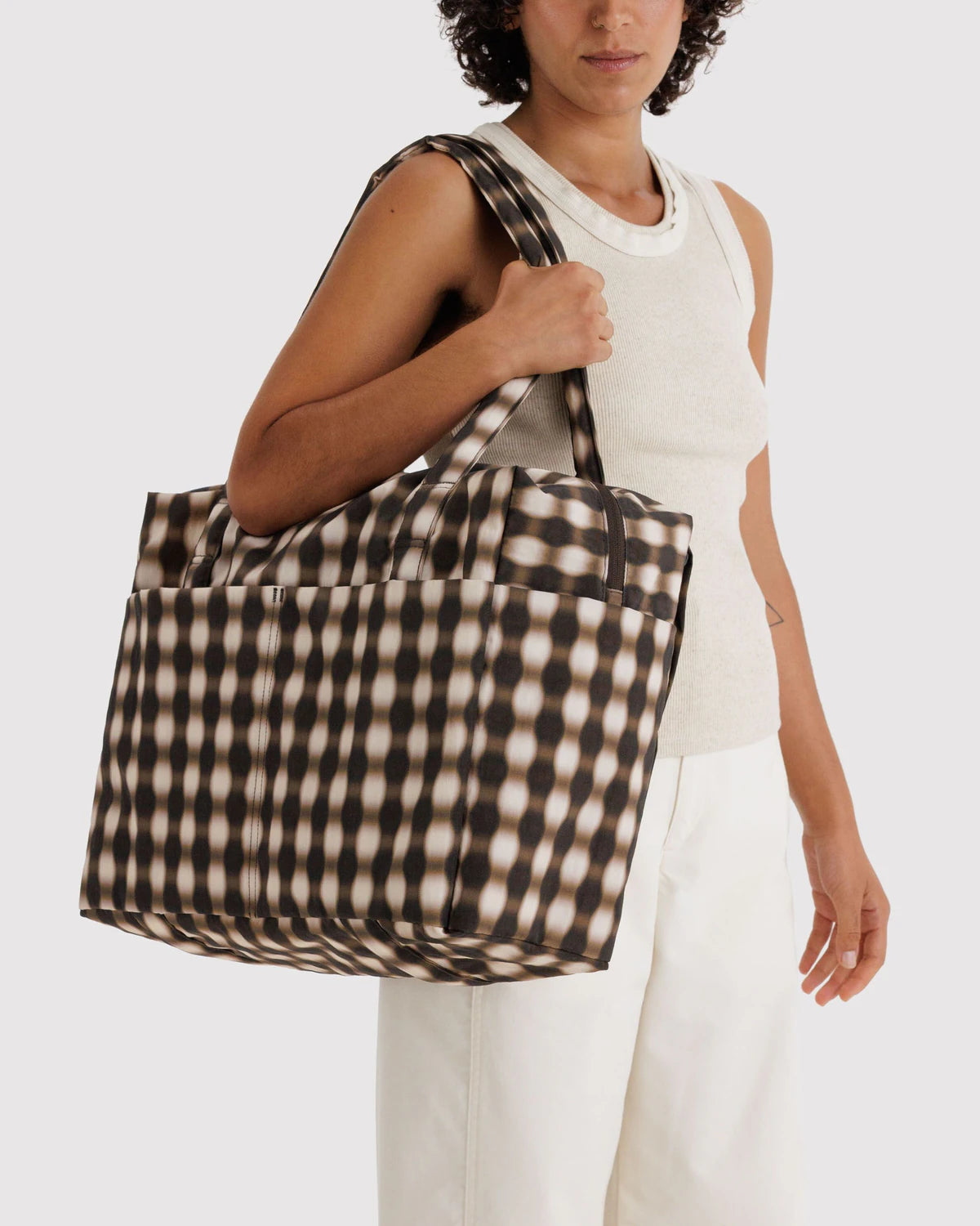 BAGGU Cloud Carry-on - Blurred Gingham Brown