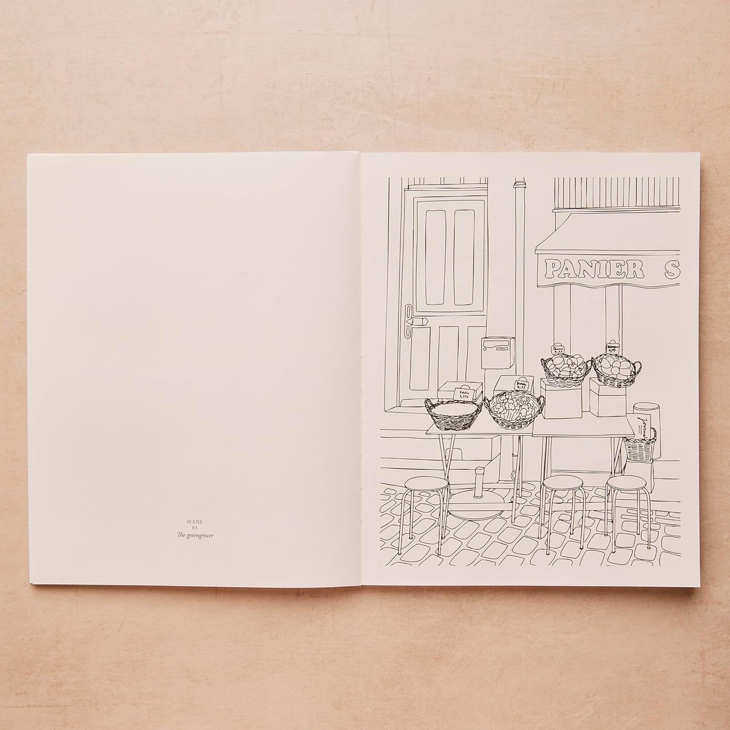 Paris: Colouring and stickers by Zoé de Las Cases