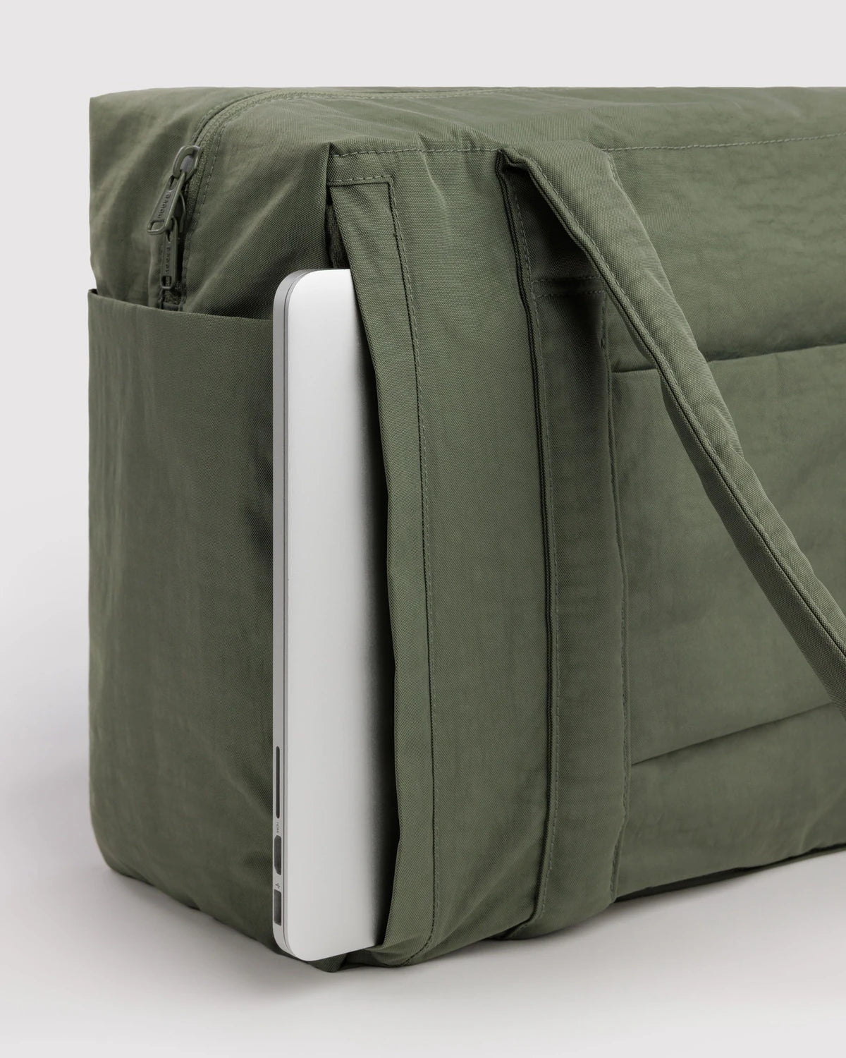 BAGGU Small Cloud Carry-On - Caper