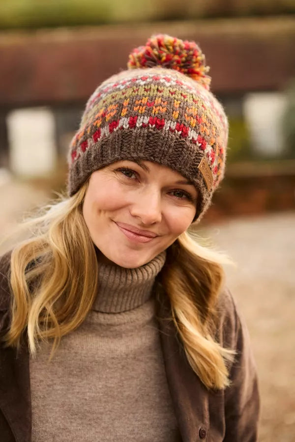 Inveraray Bobble Beanie Merino Earth