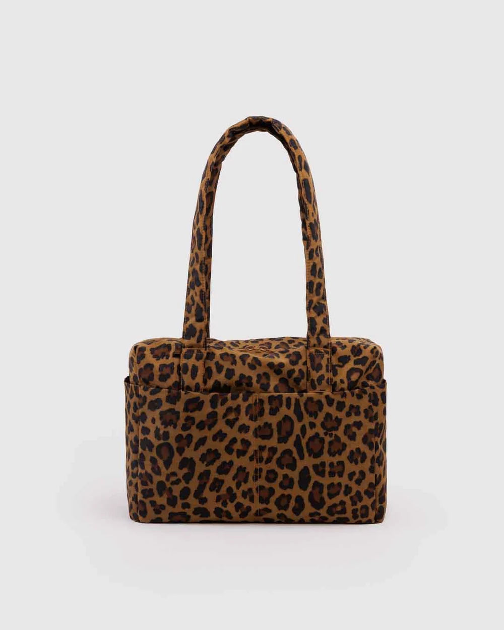BAGGU Everyday Cloud Bag tote shoulder bag in Leopard print on a white background 