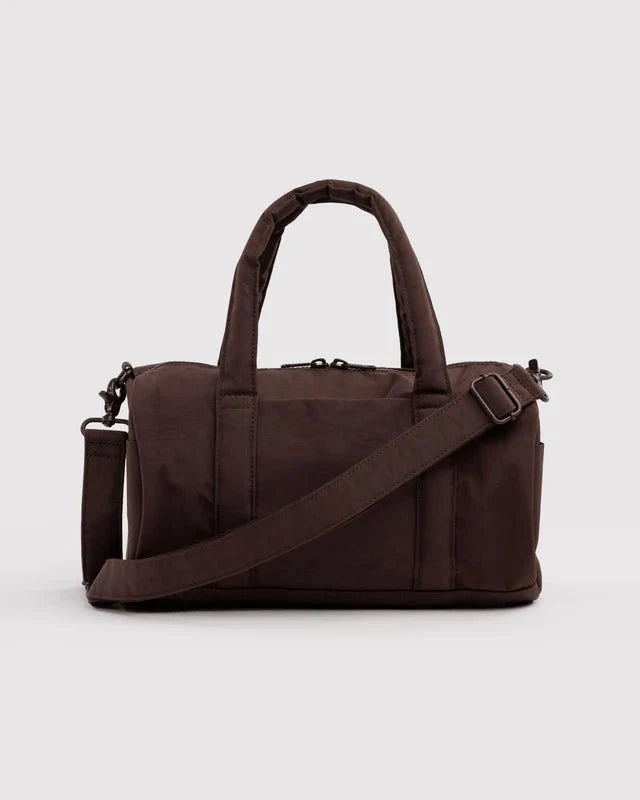 BAGGU Nylon Duffle Bag in Coffee brown