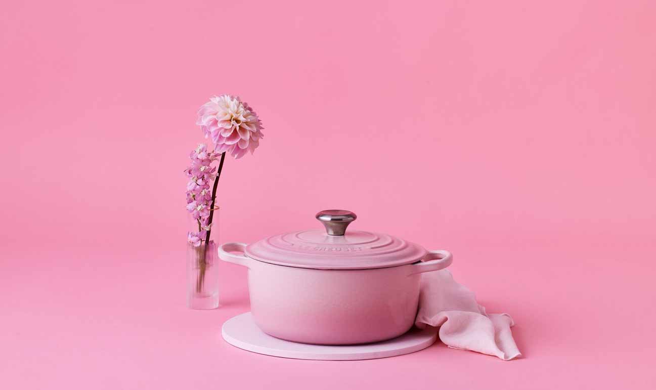 Le Creuset Signature Round Casserole Shell Pink 28cm