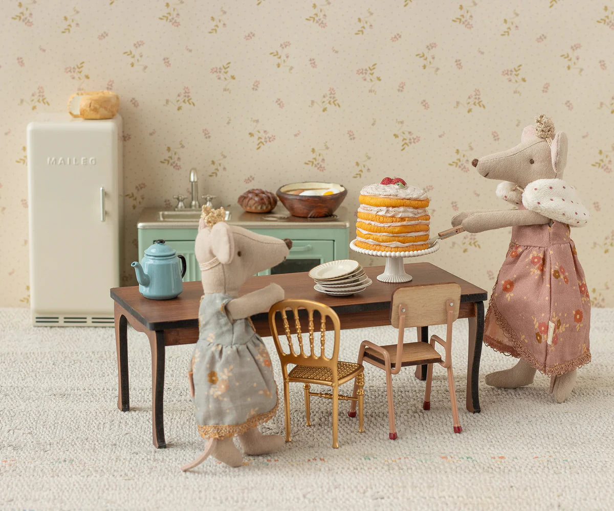 Maileg Mouse Party Cake and Stand - Off White