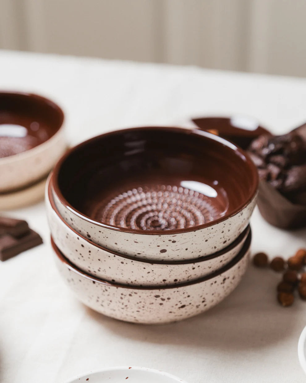 Tierra Cocida Medium Pottery Grater Bowl - Brownie