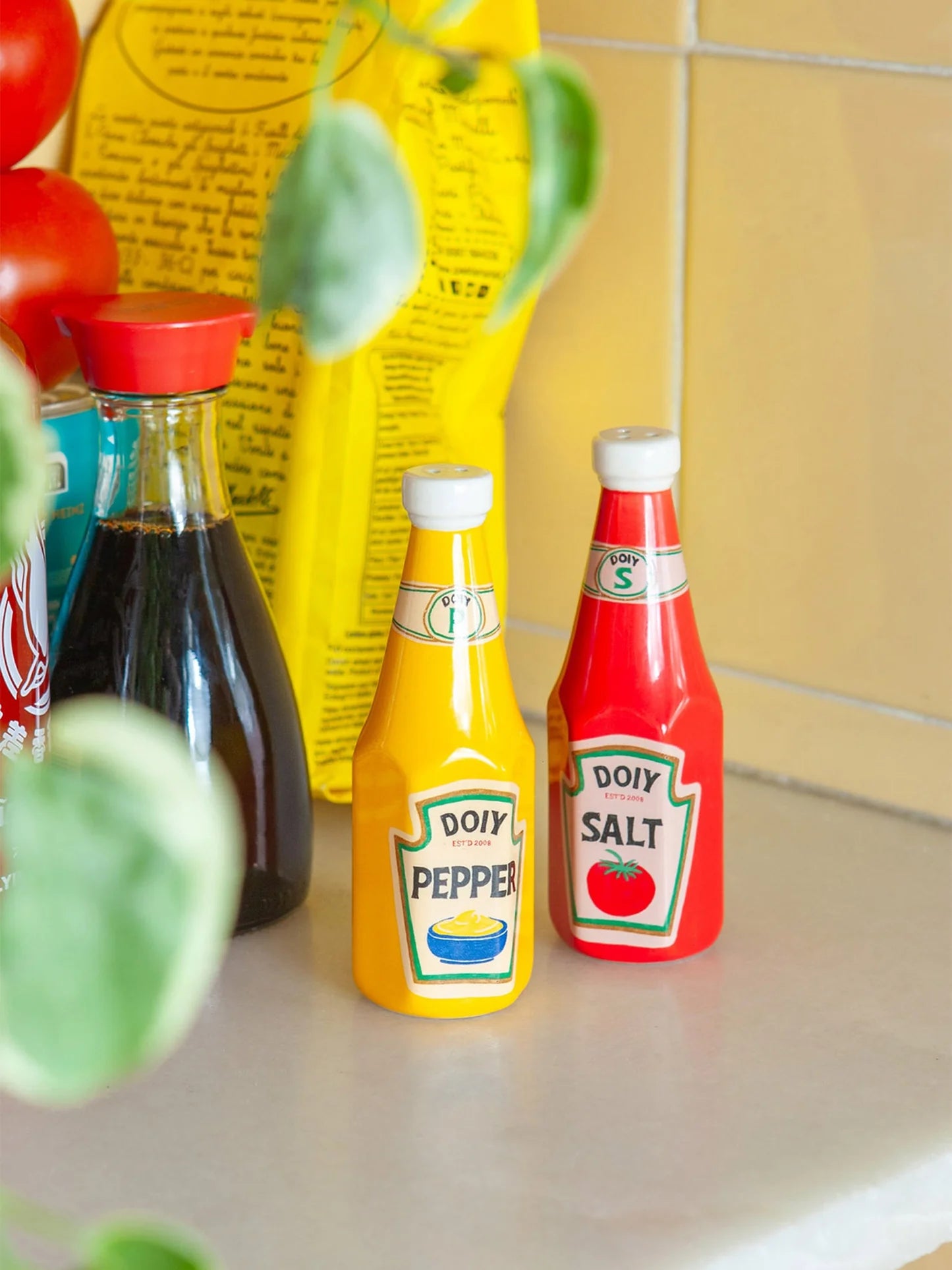 DOIY Corner Shop Salt and Pepper Shakers Ketchup & Mustard