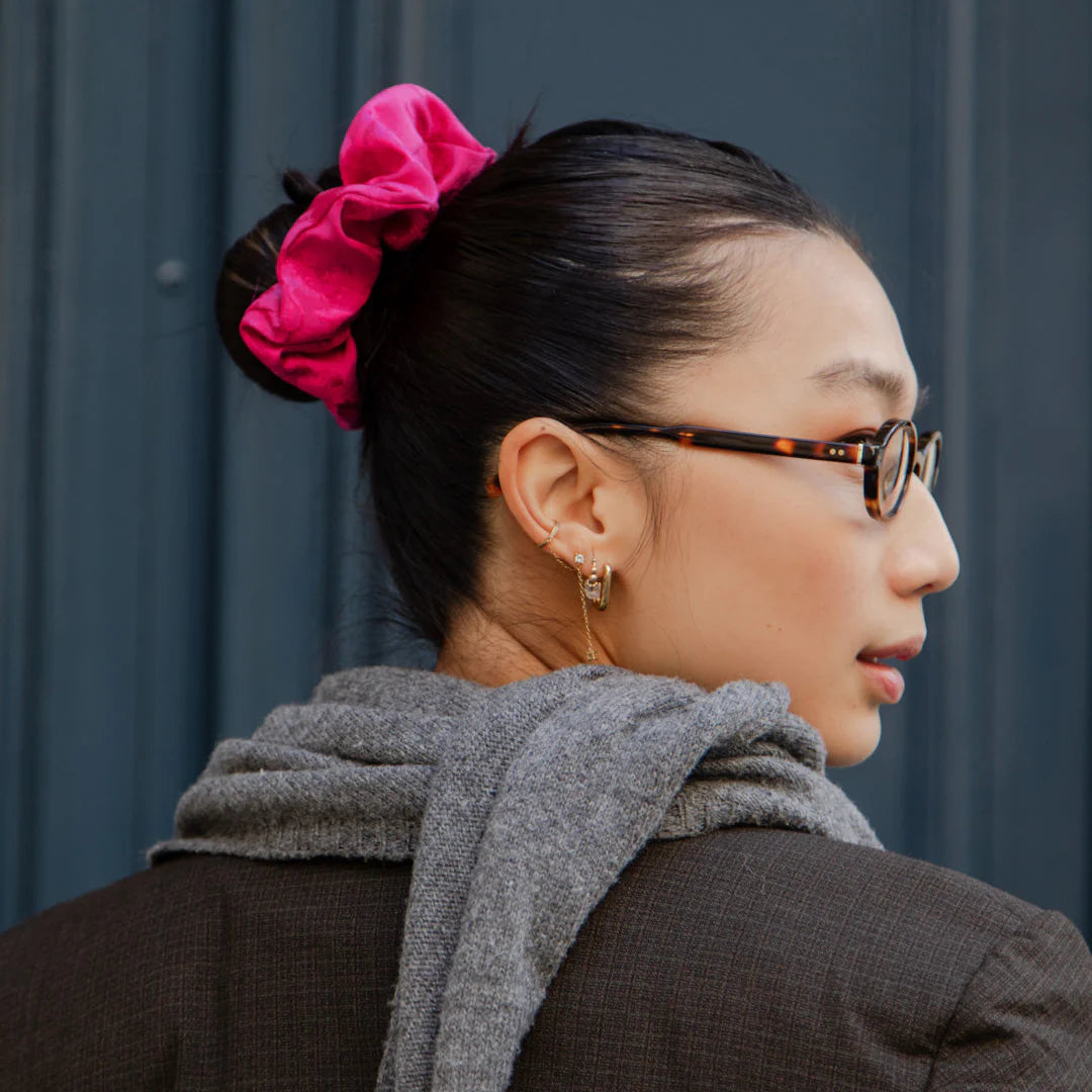 Chou Au Carre Big Shiny Pink Jacquard Scrunchie