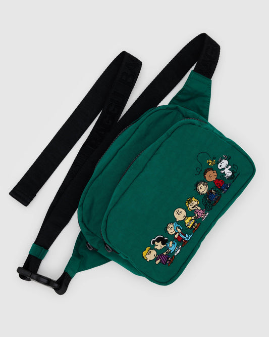 BAGGU Fanny Pack in Dark Green with Peanuts & Snoopy pattern