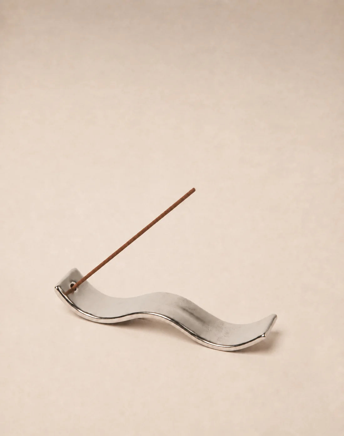 Gentle Habits Ceramic Wave Incense Holder in Silver