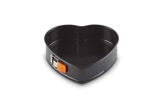 Le Creuset Heart Springform Tin 25cm
