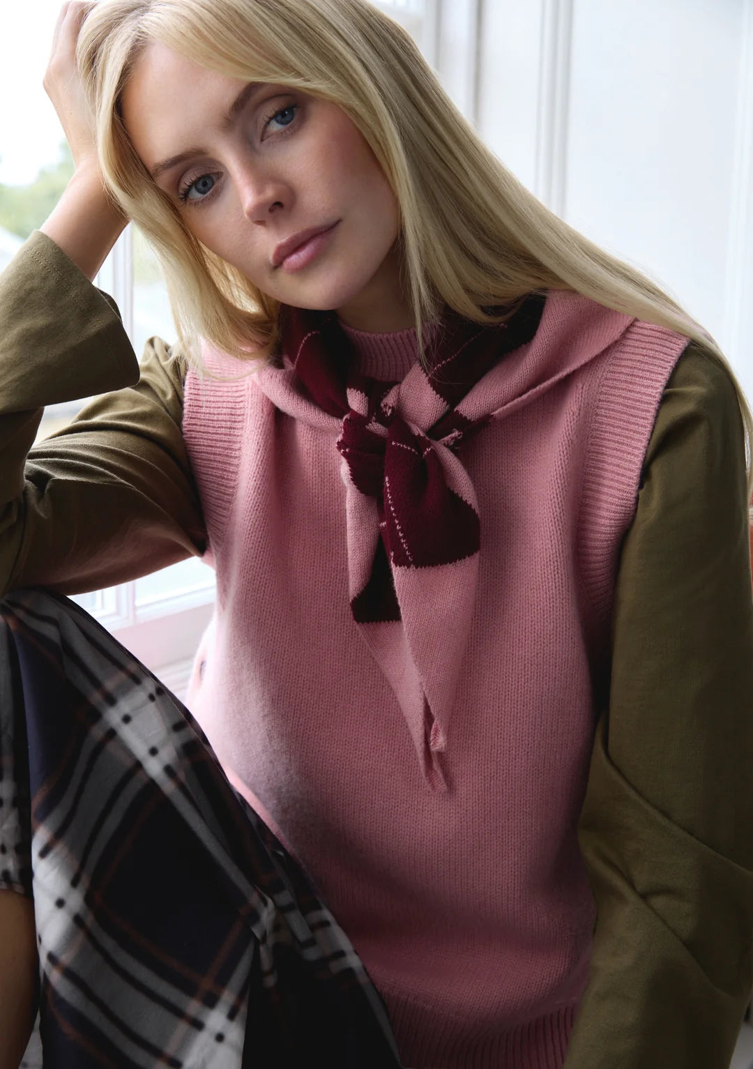 TBCo Merino Wool Triangle Scarf - Pink Argyle