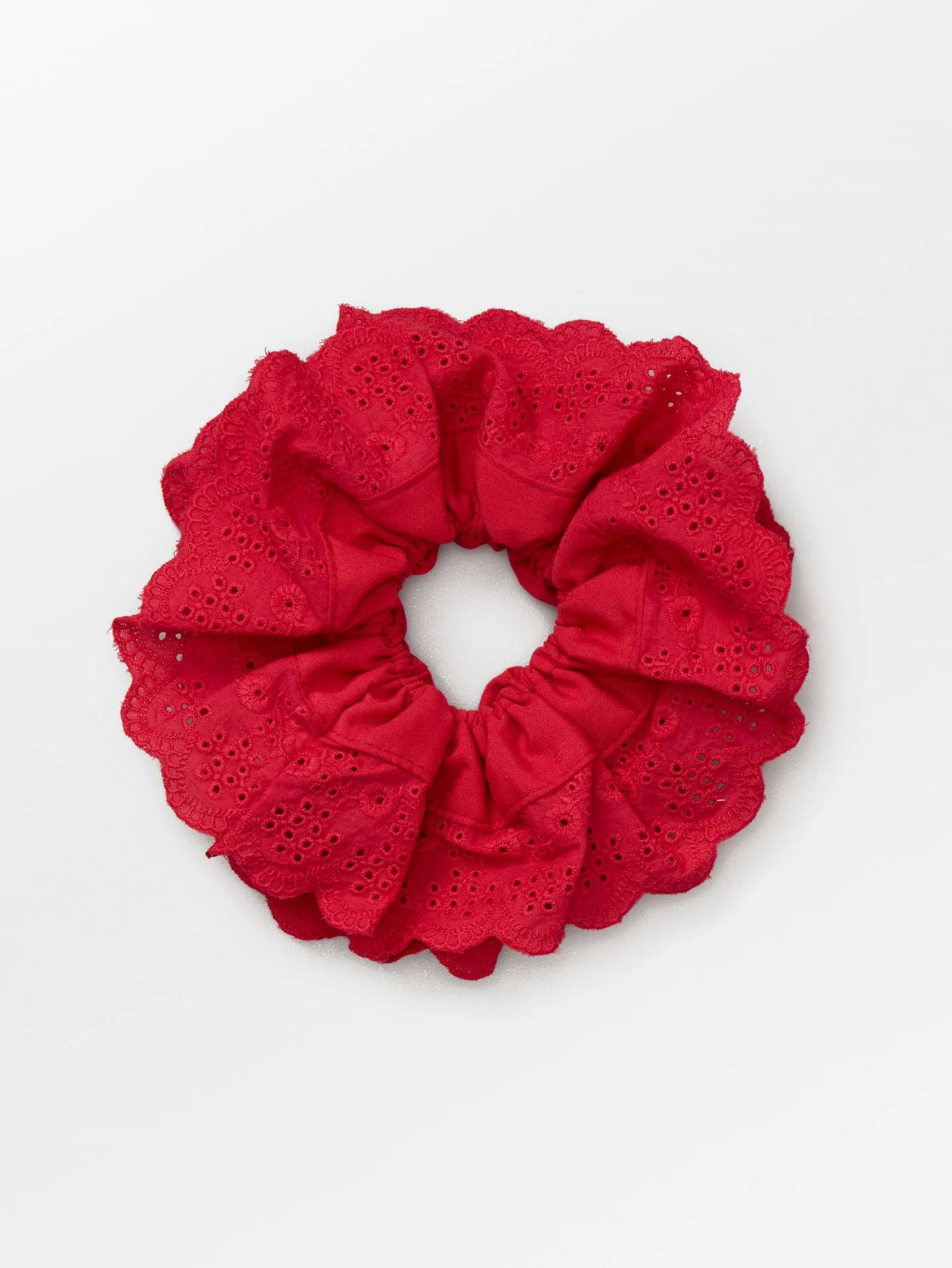 Musa Anglaise scrunchie in salsa red 