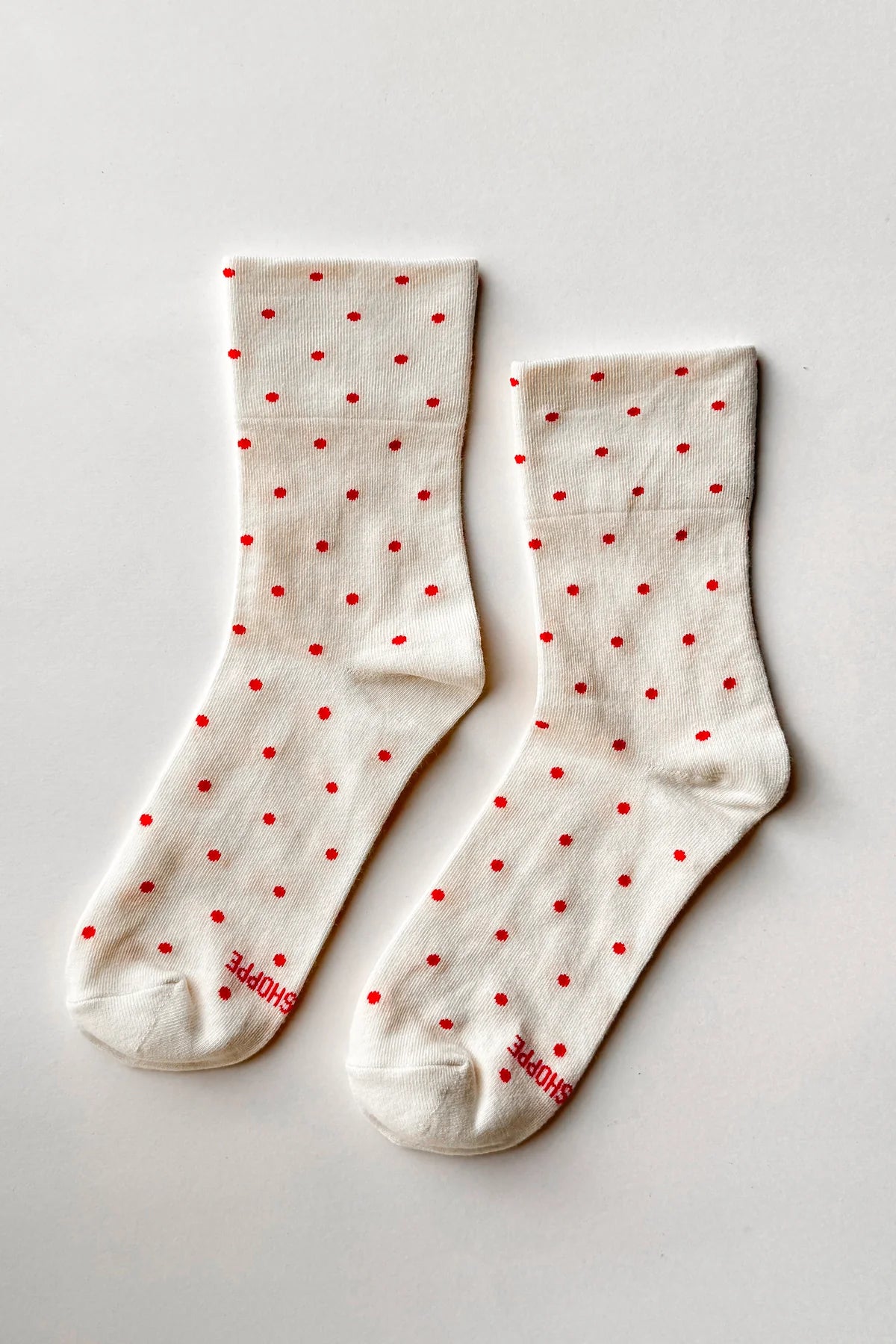 Le Bon Shoppe Patterned Sneaker Socks in Cream/Red Polka Dot