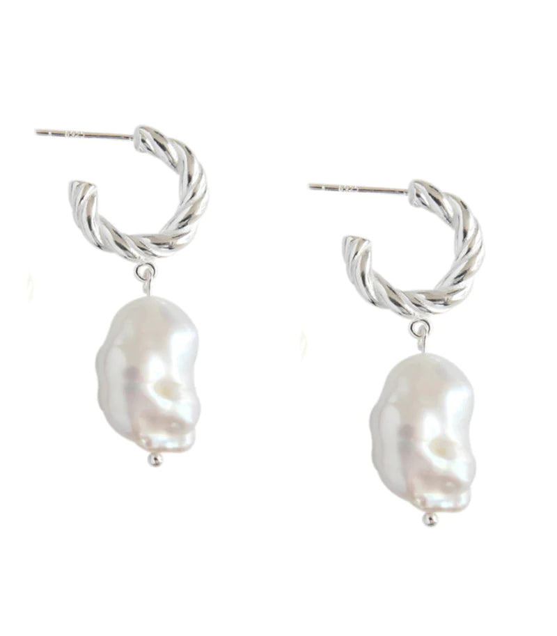 JANUS Edinburgh Silver Akoya Pearl Earrings (huggie style)