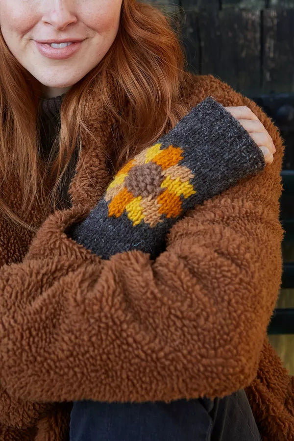 Pachamama Sunflower Handwarmer Bark