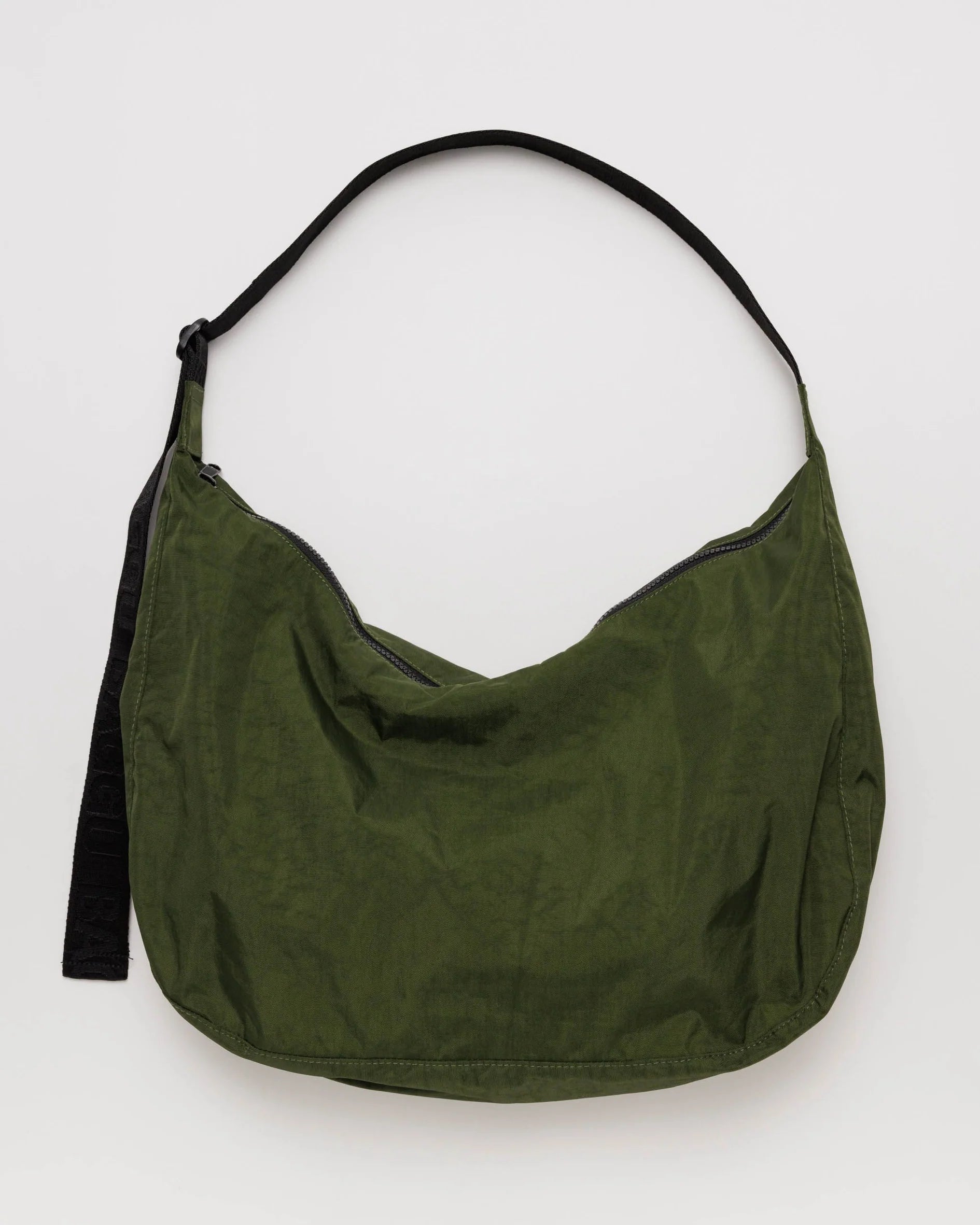baggu large crescent bag in dark green 