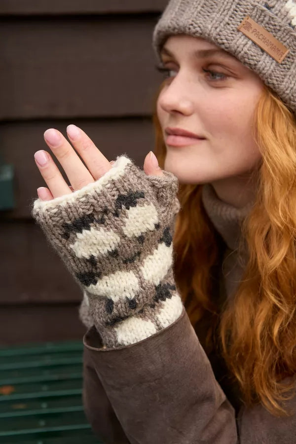 Pachamama Merino Sheep Handwarmer Mushroom
