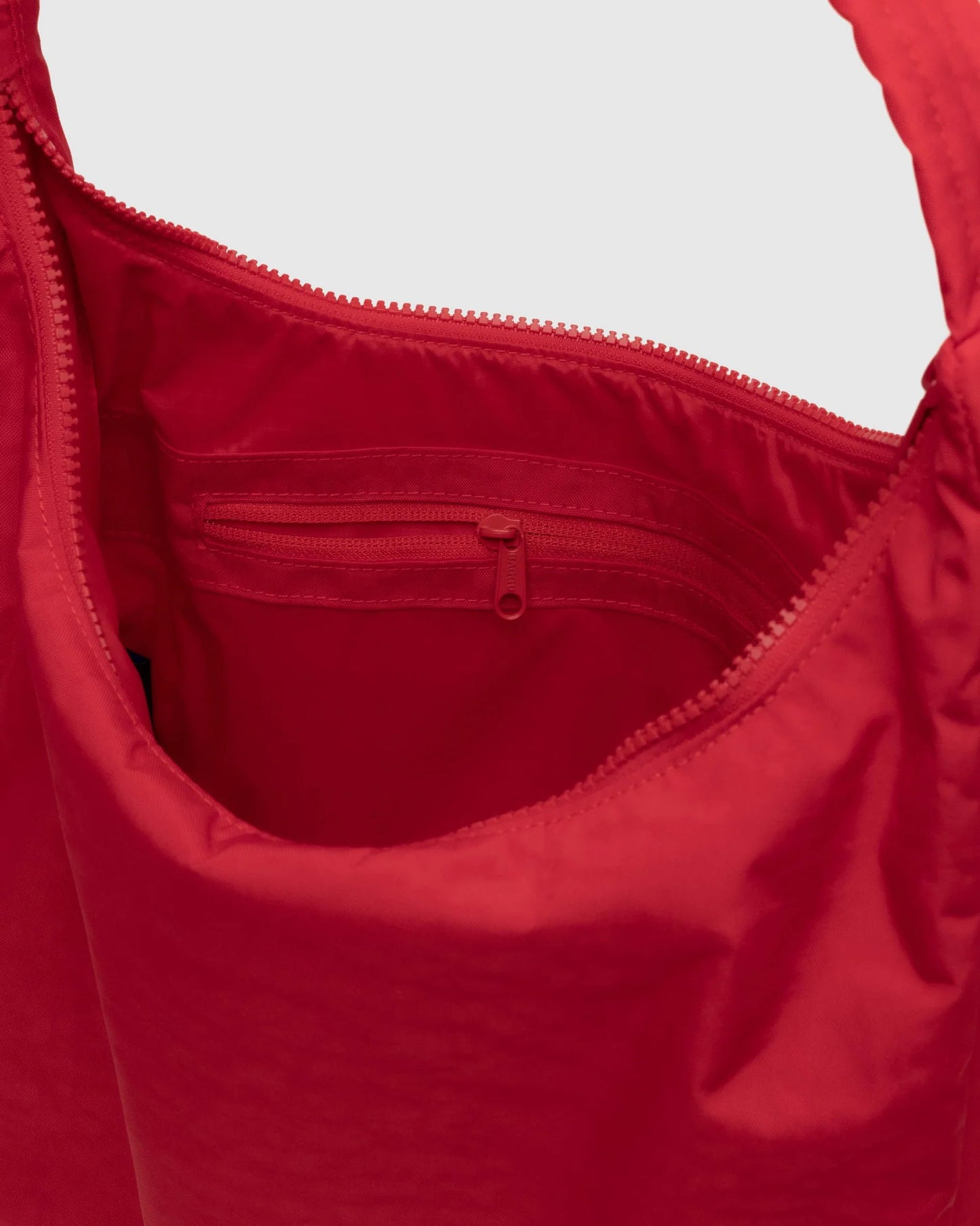 BAGGU Large Nylon Shoulder Bag - Candy Apple Red