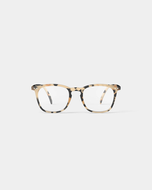 izipizi reading glasses in #e model in light tortoise