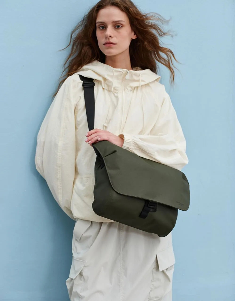 Gaston Luga Lightweight Duo-Seal Messenger 14" - Olive